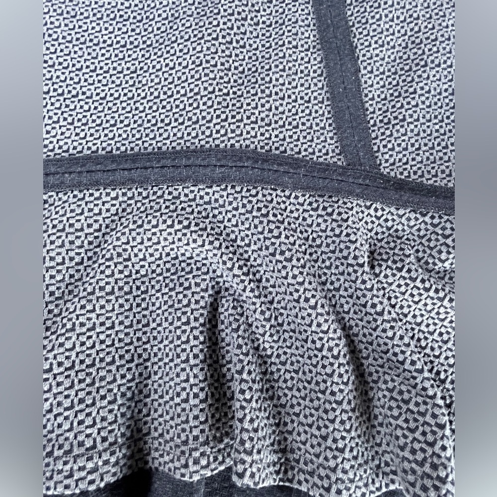 Anthropologie Tabitha Black Grey Textured Stretch Flutter Flounce Dress Size 8 - Picture 6 of 11